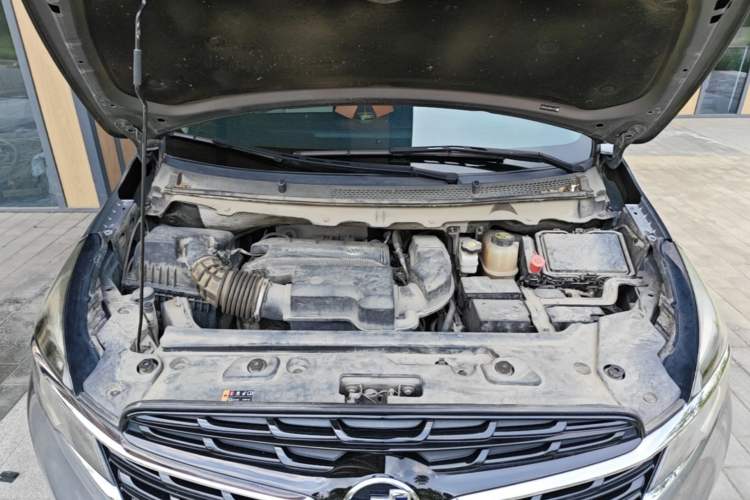 Used Buick GL8 2021 Land Cruiser Executive Class 652T Luxury Model Engine Bay