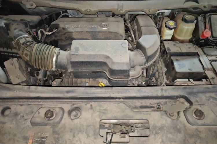 Used Buick GL8 2021 Land Cruiser Executive Class 652T Comfort Model Engine Bay