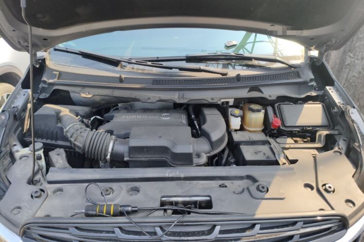 Used Buick GL8 2021 Land Cruiser Executive Class 652T Comfort Model Engine Bay