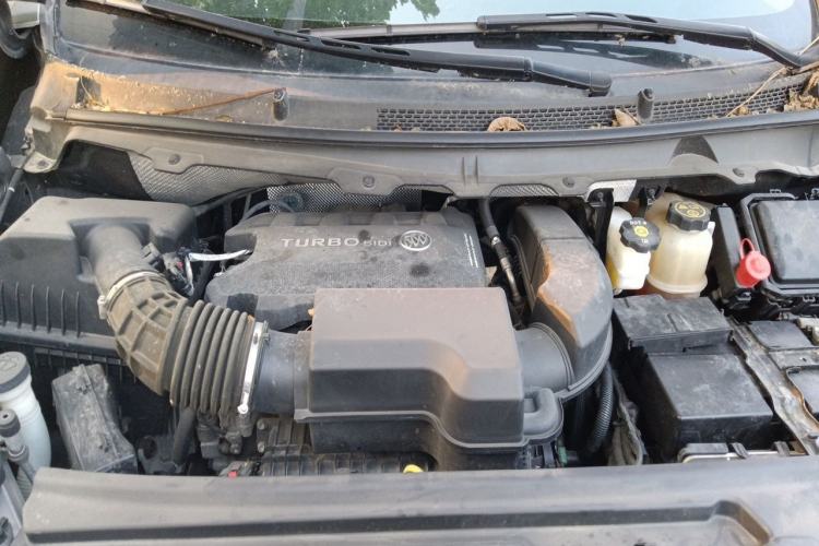 Used Buick GL8 2021 Land Cruiser Executive 652T Premium Model Engine Bay