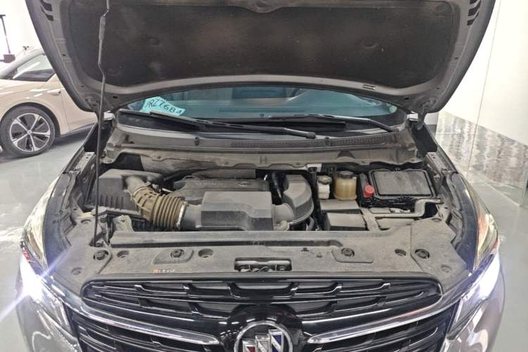 Used Buick GL8 2021 Land Cruiser Executive Class 652T Comfort Model Engine Bay