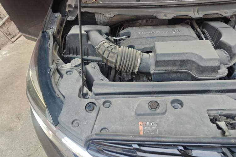 Used Buick GL8 2021 Land Cruiser Executive Class 652T Luxury Model Engine Bay Right