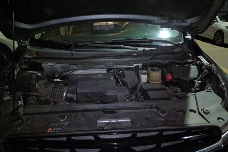Used Buick GL8 2021 Land Cruiser Executive Class 652T Comfort Model Engine Bay
