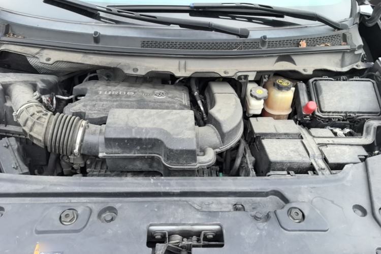 Used Buick GL8 2021 Land Cruiser Executive Class 652T Comfort Model Engine Bay