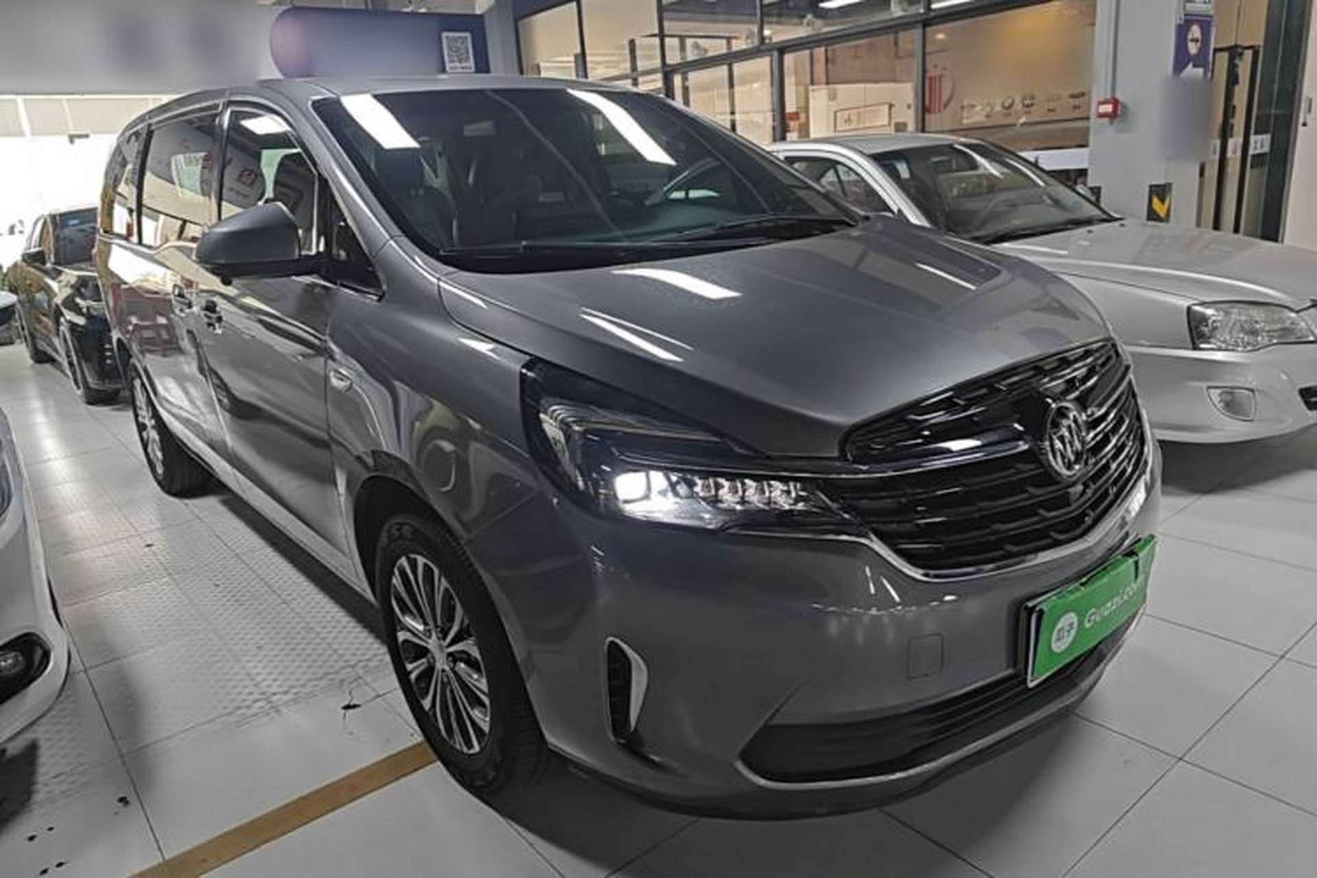 Used Buick GL8 2021 Land Cruiser Executive Class 652T Comfort Model Exterior 1