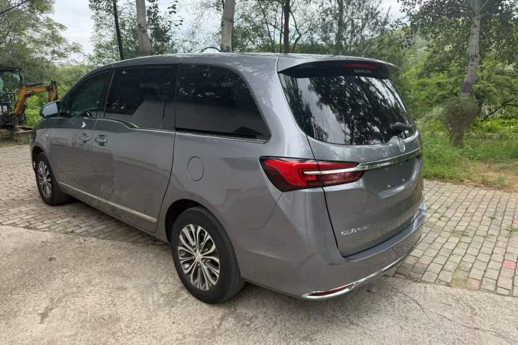 Used Buick GL8 2021 Land Cruiser Executive Class 652T Comfort Model Exterior 3