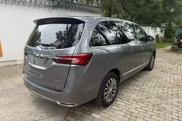 Used Buick GL8 2021 Land Cruiser Executive Class 652T Comfort Model Exterior 5
