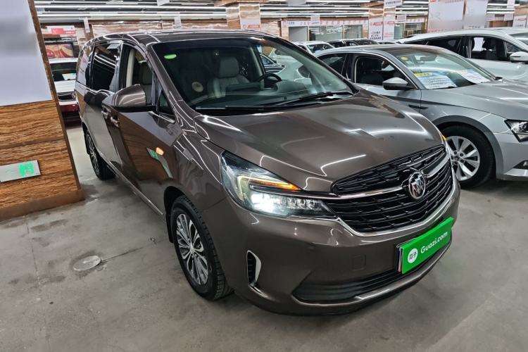 Used Buick GL8 2021 Land Cruiser Executive Class 652T Luxury Model Front Right 45 Deg