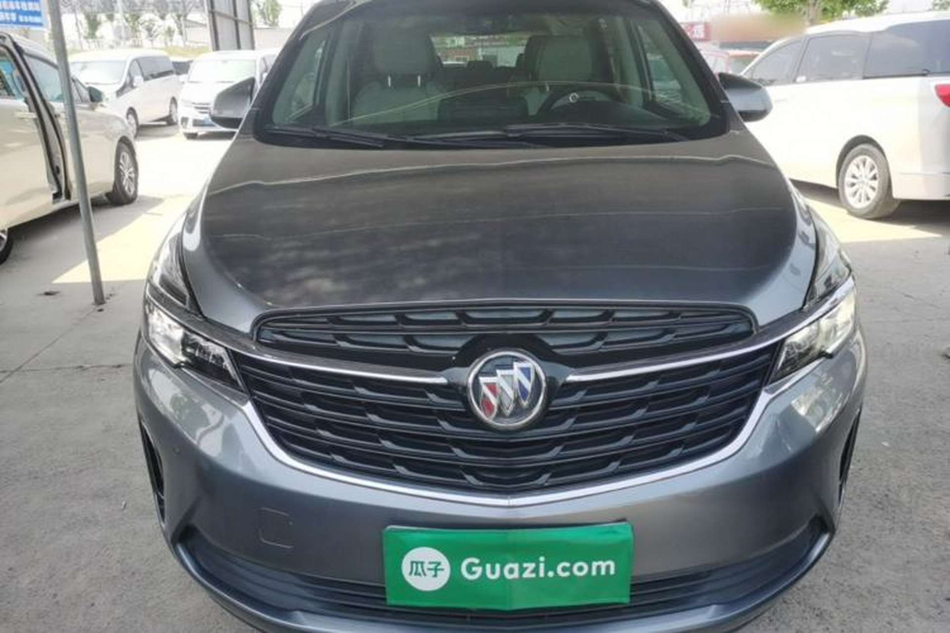 Used Buick GL8 2021 Land Cruiser Executive Class 652T Luxury Model Front