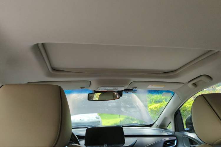 Used Buick GL8 2021 Land Cruiser Executive Class 652T Luxury Model Headliner