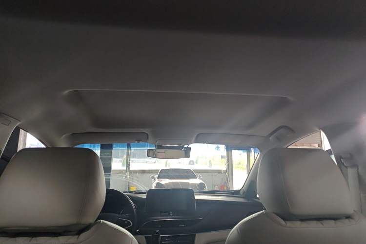 Used Buick GL8 2021 Land Cruiser Executive Class 652T Comfort Model Headliner