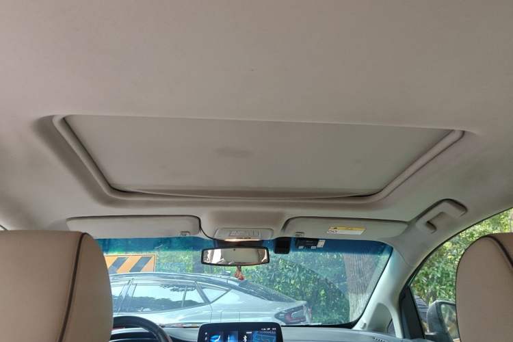 Used Buick GL8 2021 Land Cruiser Executive Class 652T Luxury Model Headliner