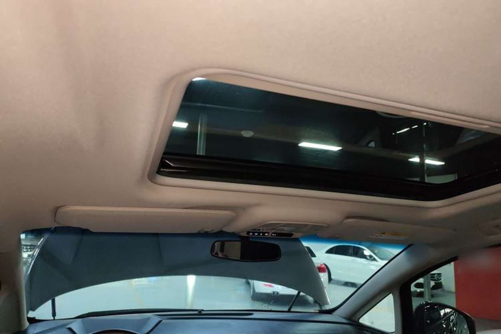 Used Buick GL8 2021 ES Landtrek 653T Comfort Edition Headliner