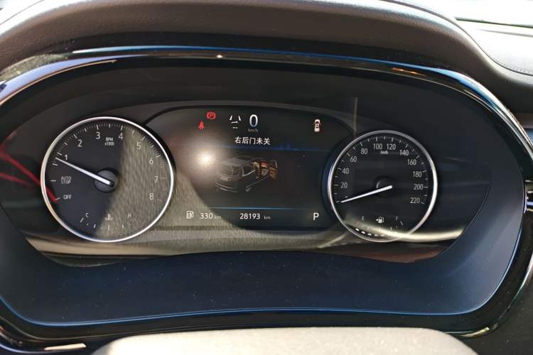 Used Buick GL8 2021 Land Cruiser Executive Class 652T Smart Luxury Model Instrument Cluster