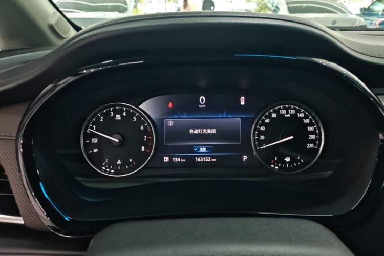 Used Buick GL8 2021 Land Cruiser Executive Class 652T Comfort Model Instrument Cluster