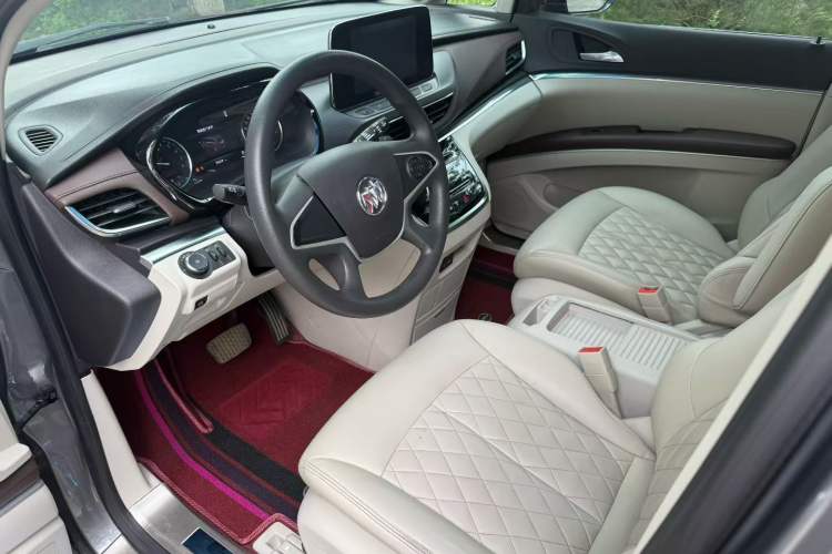Used Buick GL8 2021 Land Cruiser Executive Class 652T Comfort Model Interior 2