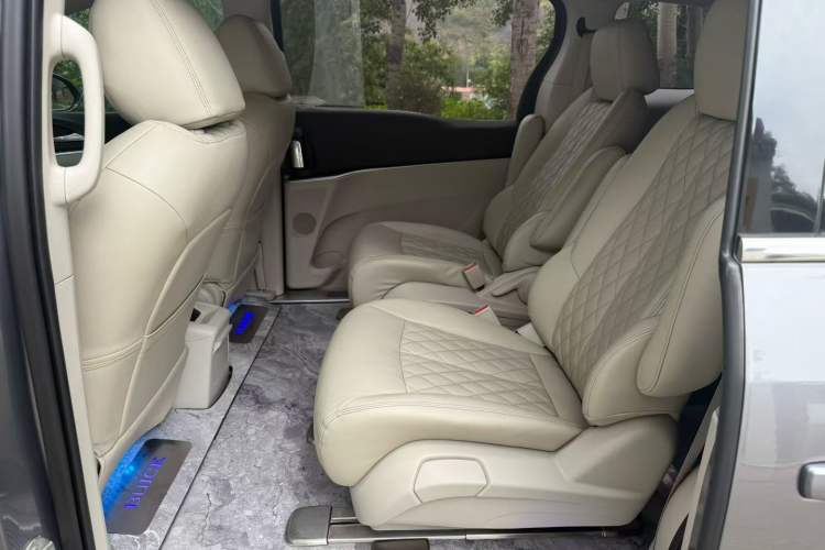 Used Buick GL8 2021 Land Cruiser Executive Class 652T Comfort Model Interior 3