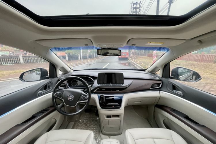Used Buick GL8 2021 Land Cruiser Executive Class 652T Luxury Model Interior 4