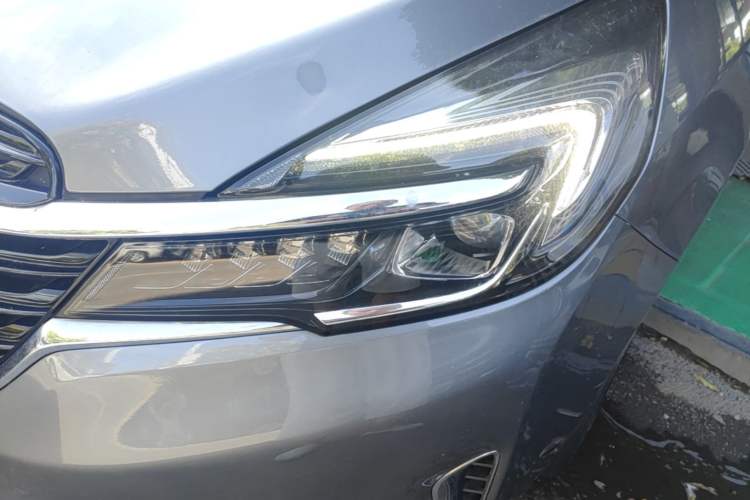 Used Buick GL8 2021 Land Cruiser Executive 652T Premium Model Left Front Headlight