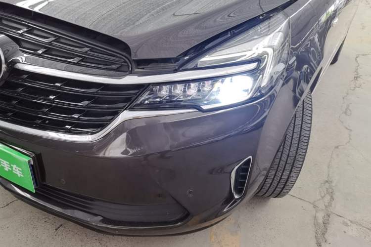Used Buick GL8 2021 Land Cruiser Executive Class 652T Smart Luxury Model Left Front Headlight