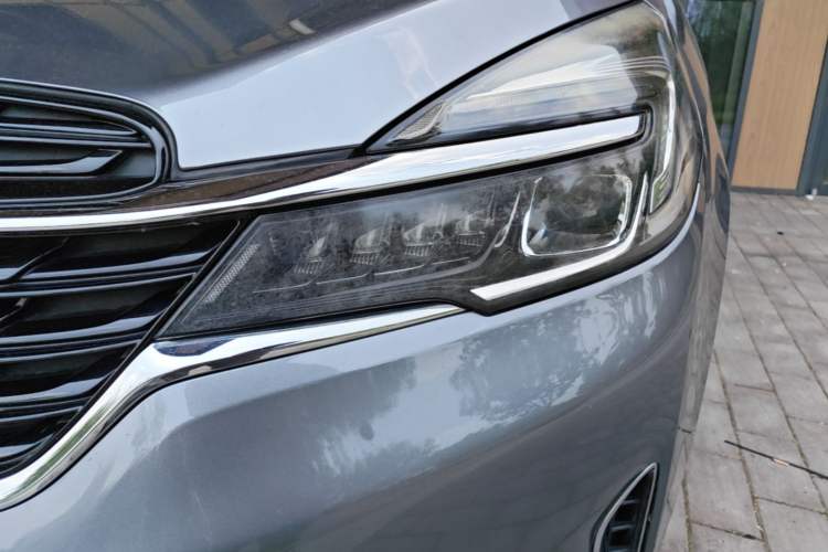 Used Buick GL8 2021 Land Cruiser Executive Class 652T Luxury Model Left Front Headlight