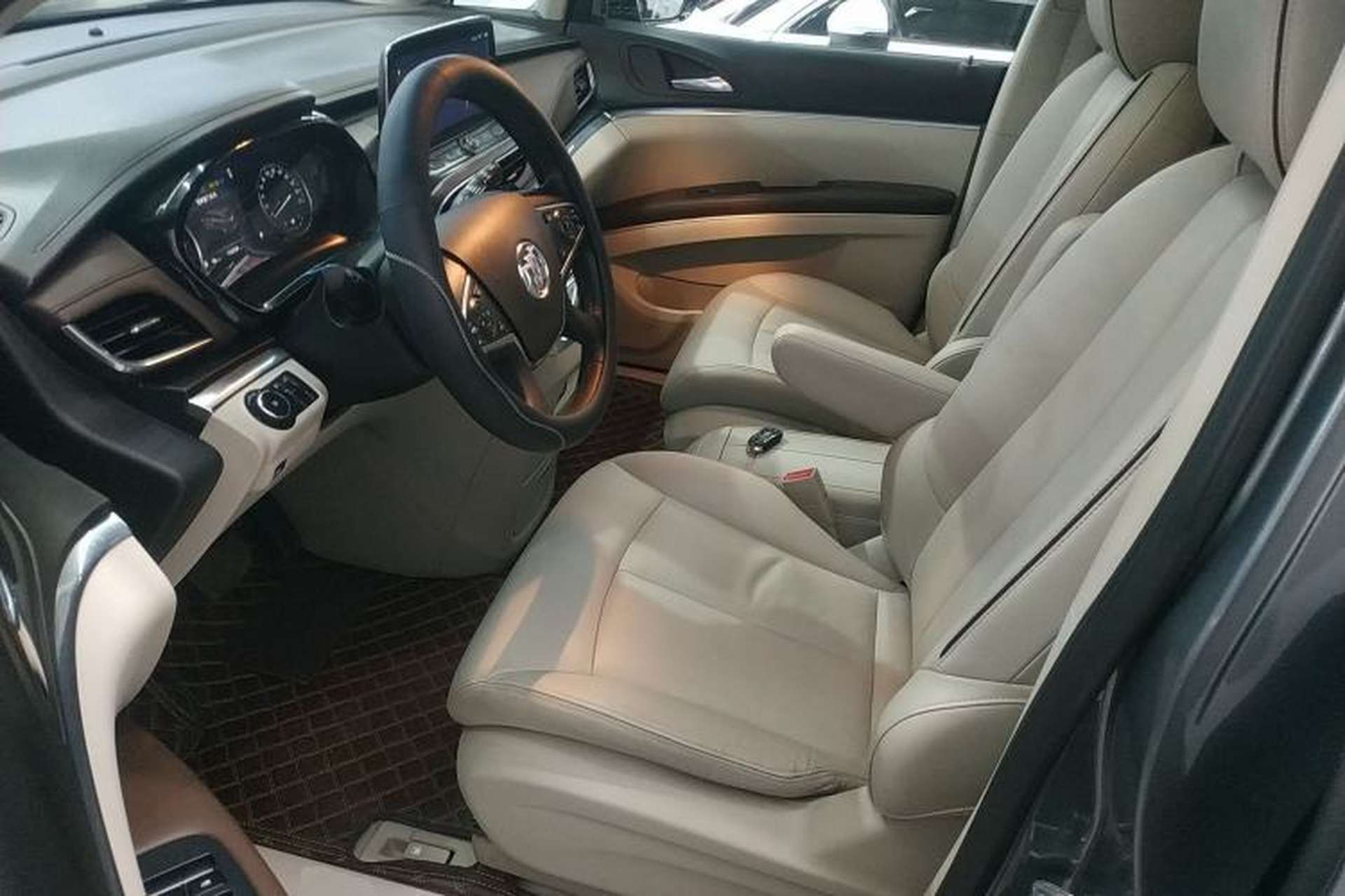 Used Buick GL8 2021 Land Cruiser Executive Class 652T Luxury Model Left Front Seat