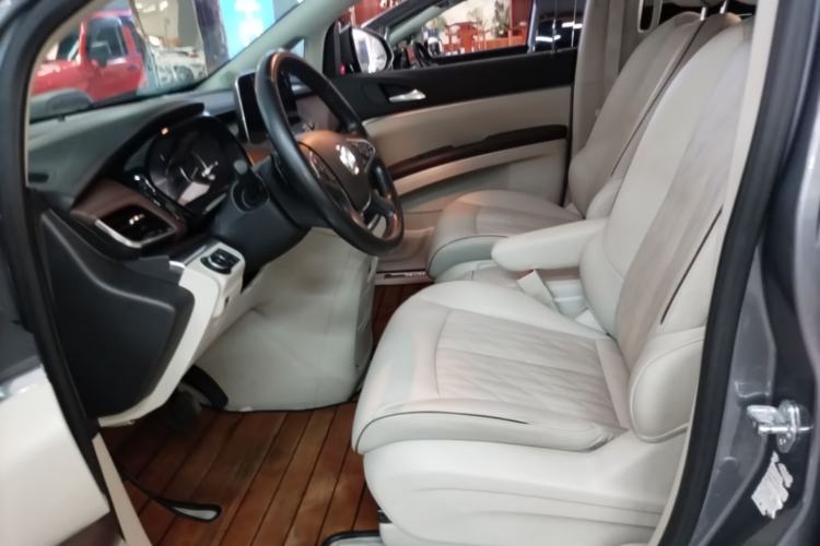 Used Buick GL8 2021 Land Cruiser Executive 652T Premium Model Left Front Seat