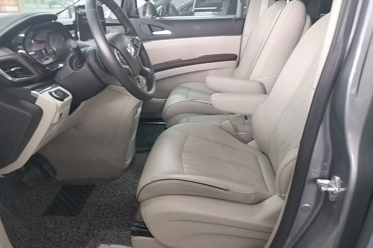 Used Buick GL8 2021 Land Cruiser Executive Class 652T Luxury Model Left Front Seat