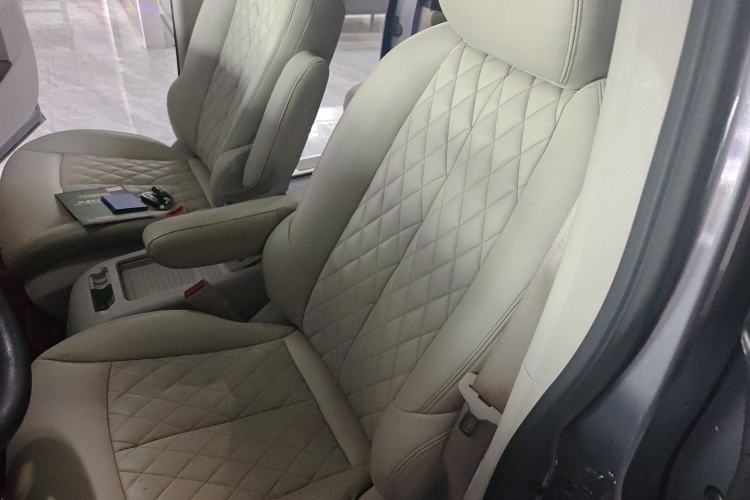 Used Buick GL8 2021 Land Cruiser Executive Class 652T Comfort Model Left Front Seat