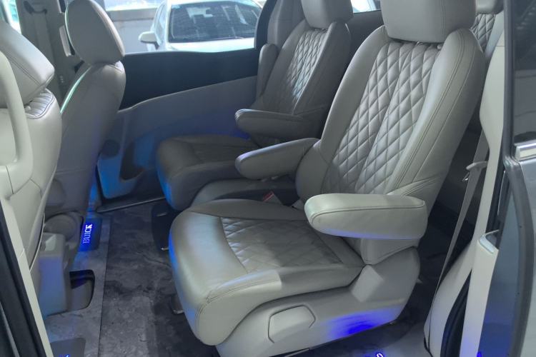 Used Buick GL8 2021 Land Cruiser Executive Class 652T Comfort Model Left Rear Seat