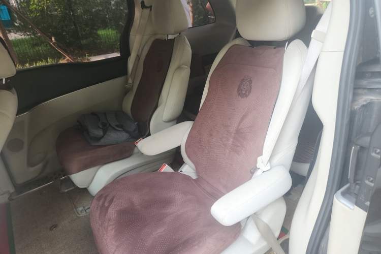 Used Buick GL8 2021 Land Cruiser Executive Class 652T Comfort Model Left Rear Seat