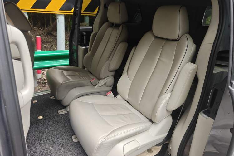 Used Buick GL8 2021 Land Cruiser Executive Class 652T Luxury Model Left Rear Seat