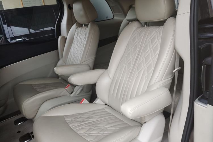 Used Buick GL8 2021 Land Cruiser Executive Class 652T Comfort Model Left Rear Seat