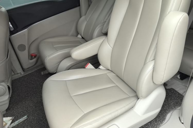 Used Buick GL8 2021 Land Cruiser Executive Class 652T Comfort Model Left Rear Seat