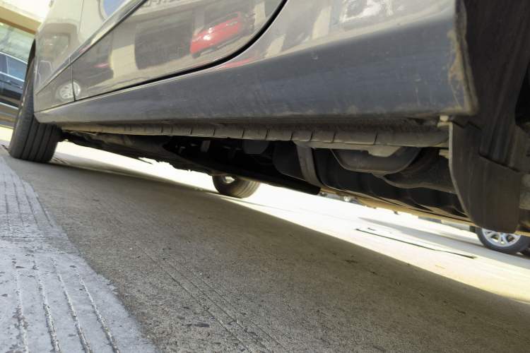 Used Buick GL8 2021 Land Cruiser Executive Class 652T Luxury Model Left Side Sill