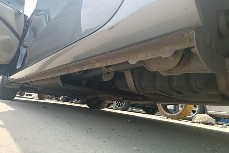 Used Buick GL8 2021 Land Cruiser Executive Class 652T Comfort Model Left Side Sill