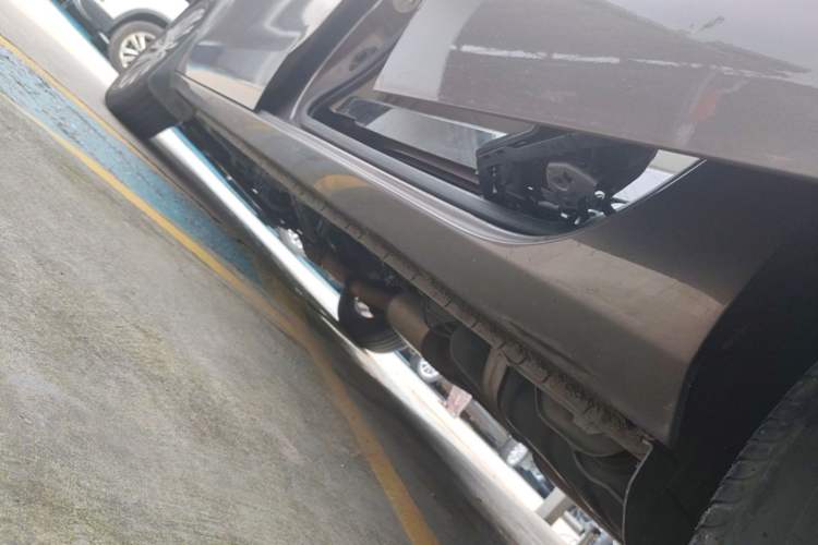 Used Buick GL8 2021 Land Cruiser Executive Class 652T Comfort Model Left Side Sill
