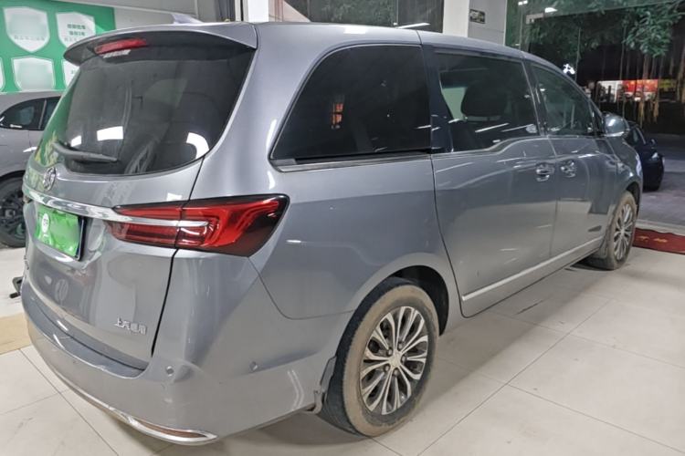 Used Buick GL8 2021 Land Cruiser Executive Class 652T Prestige Edition with Welfare Features Rear Right 45 Deg