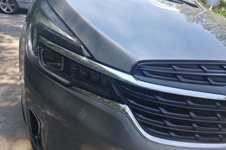 Used Buick GL8 2021 Land Cruiser Executive Class 652T Luxury Model Right Front Headlight