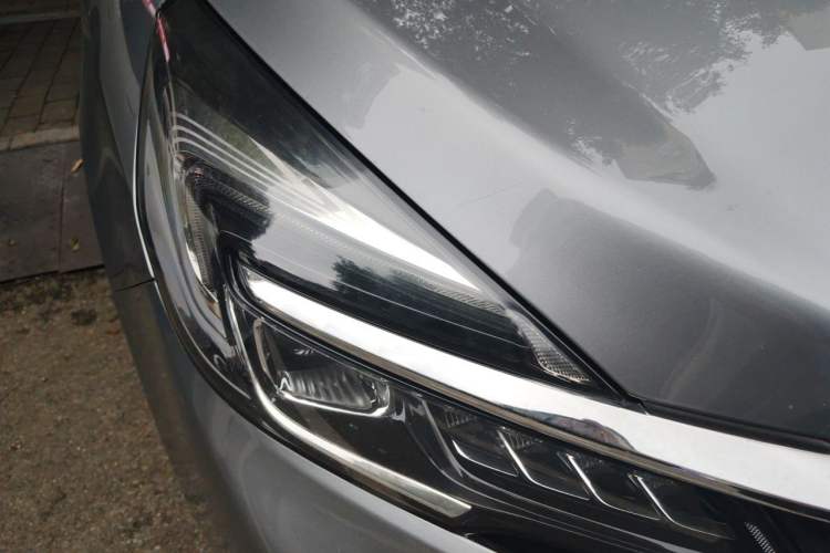 Used Buick GL8 2021 Land Cruiser Executive Class 652T Luxury Model Right Front Headlight