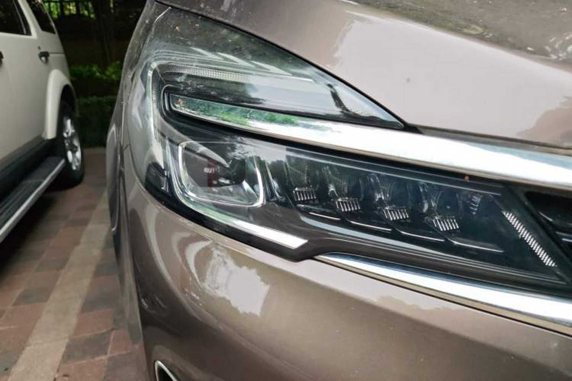 Used Buick GL8 2021 Land Cruiser Executive Class 652T Smart Luxury Model Right Front Headlight