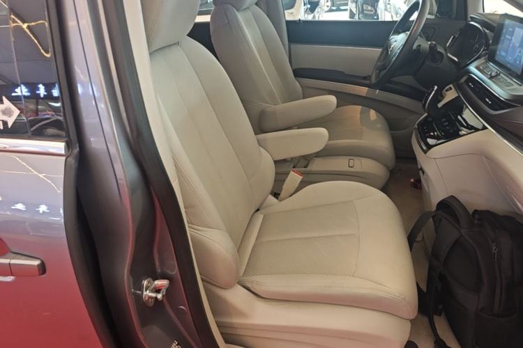 Used Buick GL8 2021 Land Cruiser Executive Class 652T Comfort Model Right Front Seat