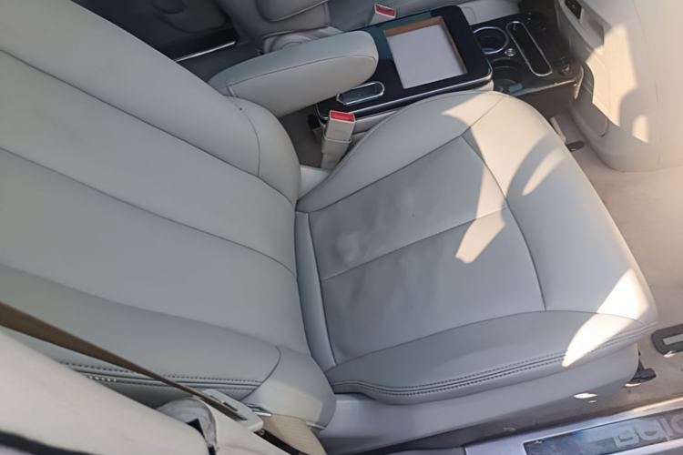 Used Buick GL8 2021 Land Cruiser Executive Class 652T Comfort Model Right Front Seat