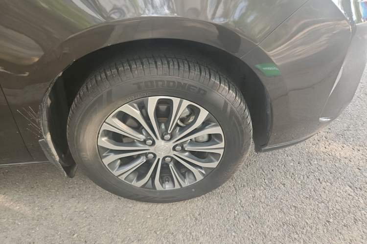 Used Buick GL8 2021 Land Cruiser Executive Class 652T Comfort Model Right Front Wheel Hub