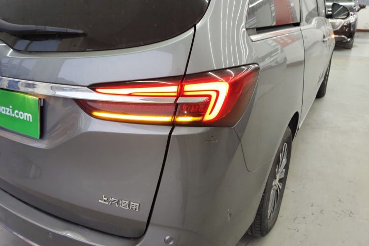 Used Buick GL8 2021 Land Cruiser Executive 652T Premium Model Right Rear Taillight