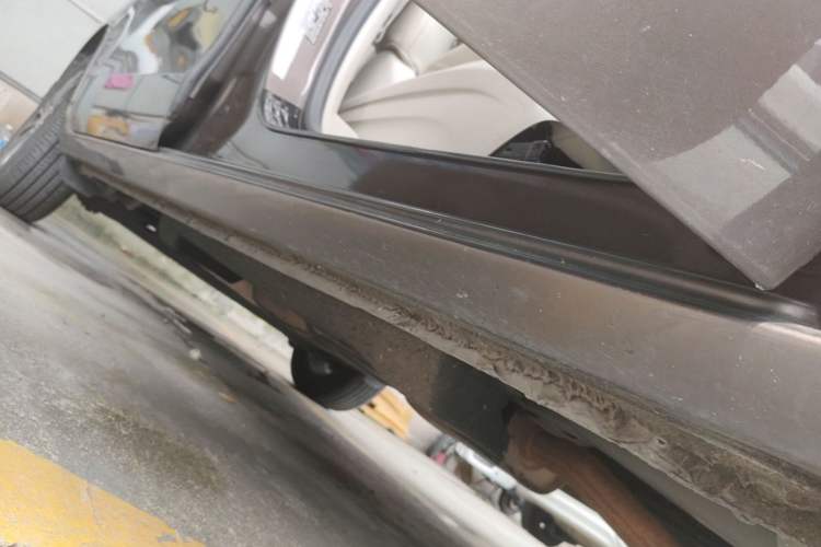 Used Buick GL8 2021 Land Cruiser Executive Class 652T Comfort Model Right Side Sill