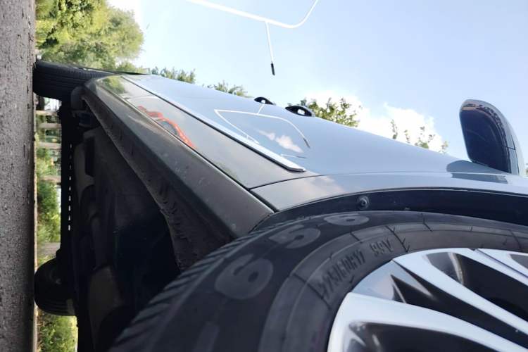 Used Buick GL8 2021 Land Cruiser Executive Class 652T Luxury Model Right Side Sill