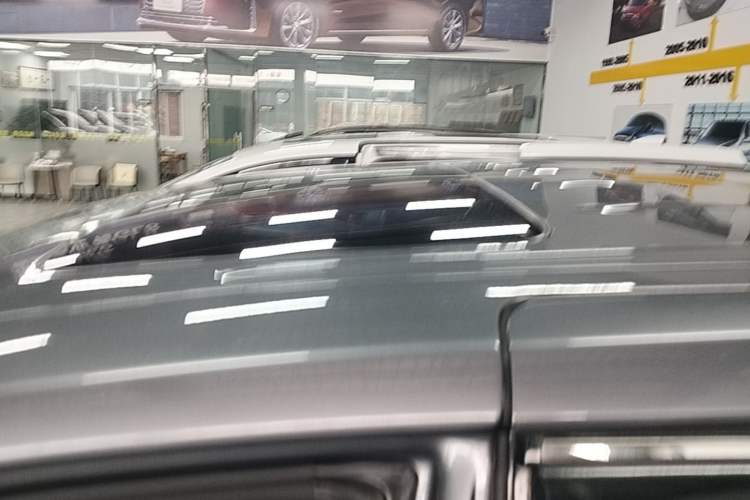 Used Buick GL8 2021 Land Cruiser Executive Class 652T Luxury Model Roof
