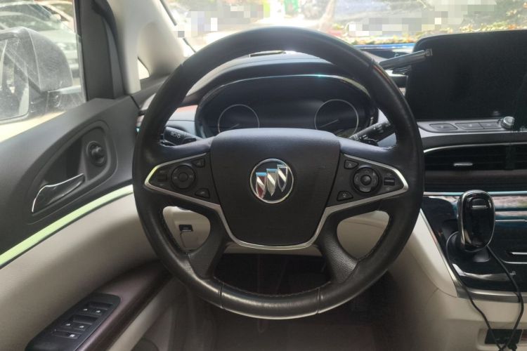 Used Buick GL8 2021 Land Cruiser Executive Class 652T Luxury Model Steering Wheel