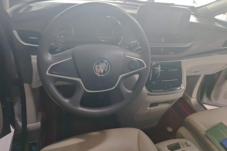 Used Buick GL8 2021 Land Cruiser Executive Class 652T Comfort Model Steering Wheel